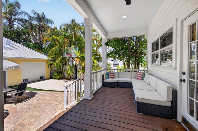 4618 W TENNYSON AVENUE, Tampa, FL 33629