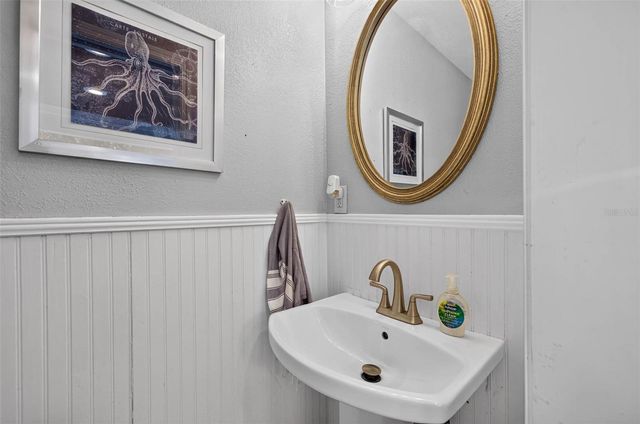 4618 W TENNYSON AVENUE, Tampa, FL 33629