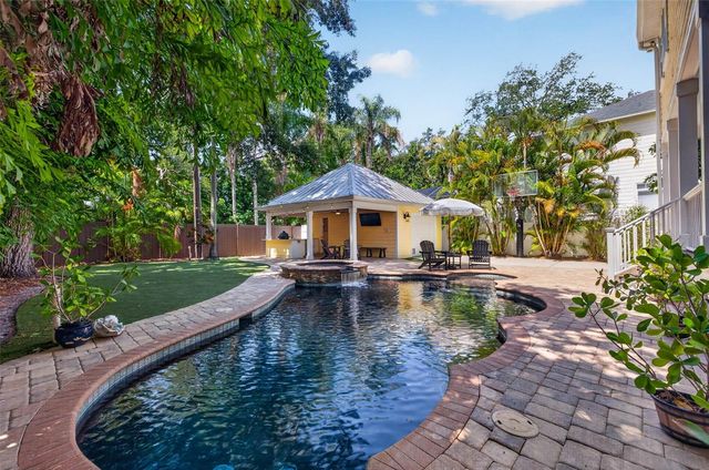 4618 W TENNYSON AVENUE, Tampa, FL 33629