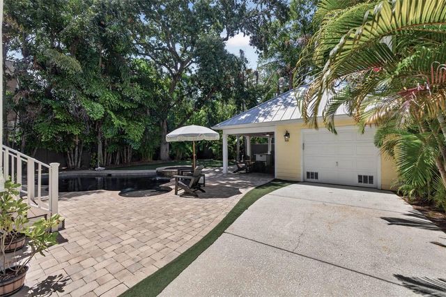 4618 W TENNYSON AVENUE, Tampa, FL 33629