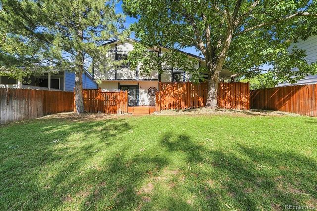 6425 S Galena Court, Englewood, CO 80111