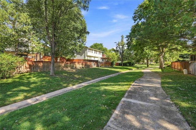 6425 S Galena Court, Englewood, CO 80111