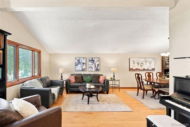 6425 S Galena Court, Englewood, CO 80111