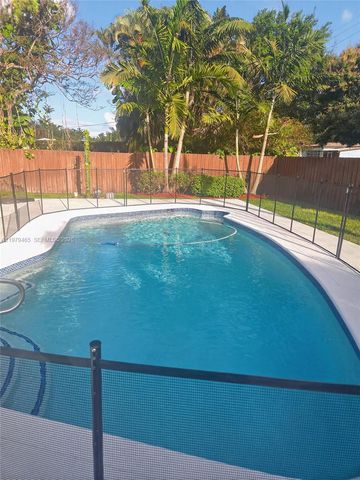 3608 Cleveland St, Hollywood, FL 33021