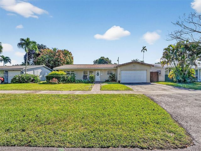 3608 Cleveland St, Hollywood, FL 33021