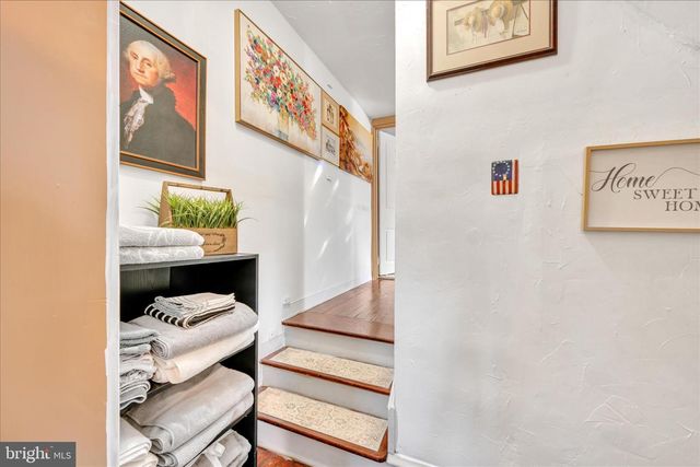 306 N STATE ST, Ephrata, PA 17522