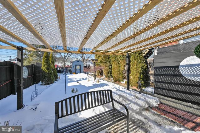 306 N STATE ST, Ephrata, PA 17522