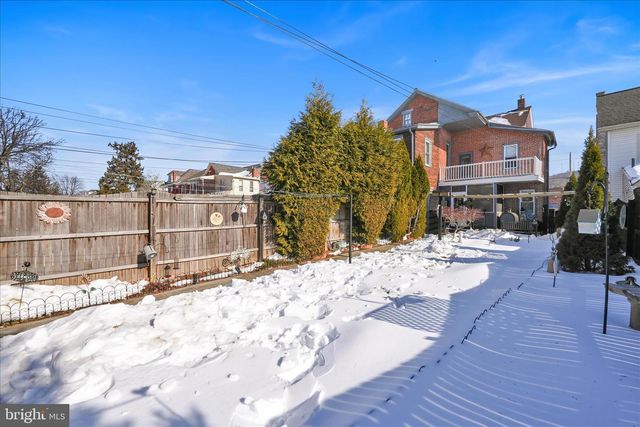 306 N STATE ST, Ephrata, PA 17522