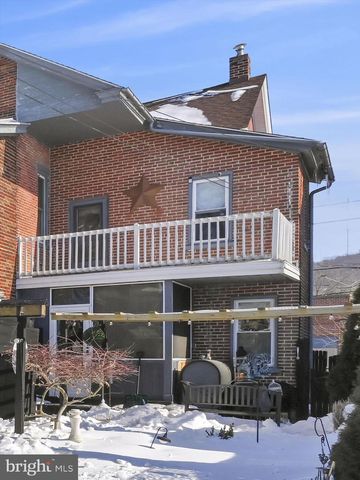 306 N STATE ST, Ephrata, PA 17522