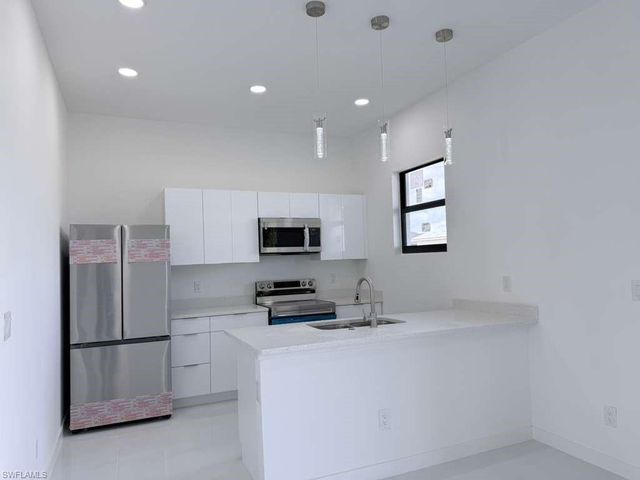 477 Rayford ST, Lehigh Acres, FL 33974