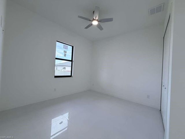 477 Rayford ST, Lehigh Acres, FL 33974