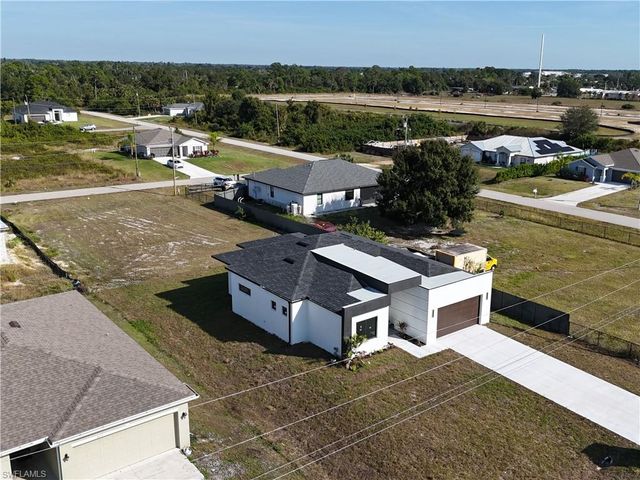 477 Rayford ST, Lehigh Acres, FL 33974