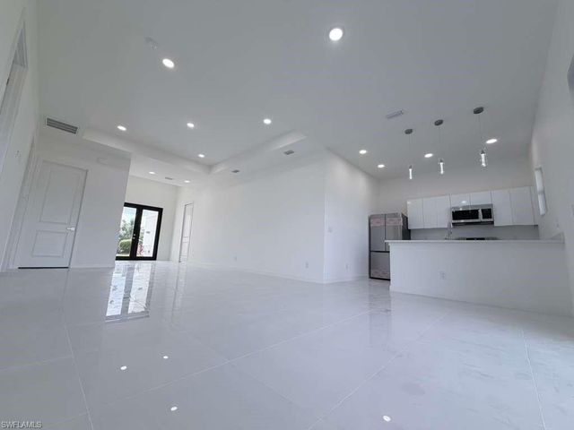 477 Rayford ST, Lehigh Acres, FL 33974