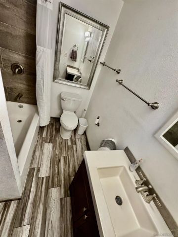 6628 La Jolla Blvd., La Jolla, CA 92037