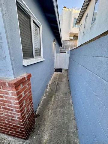 6628 La Jolla Blvd., La Jolla, CA 92037