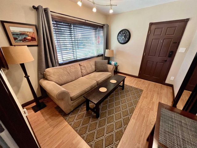 6628 La Jolla Blvd., La Jolla, CA 92037