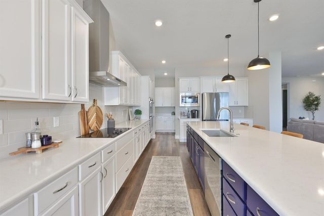 8462 IVY STARK BOULEVARD, Wesley Chapel, FL 33545