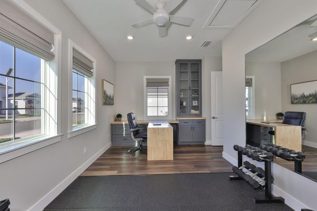 8462 IVY STARK BOULEVARD, Wesley Chapel, FL 33545