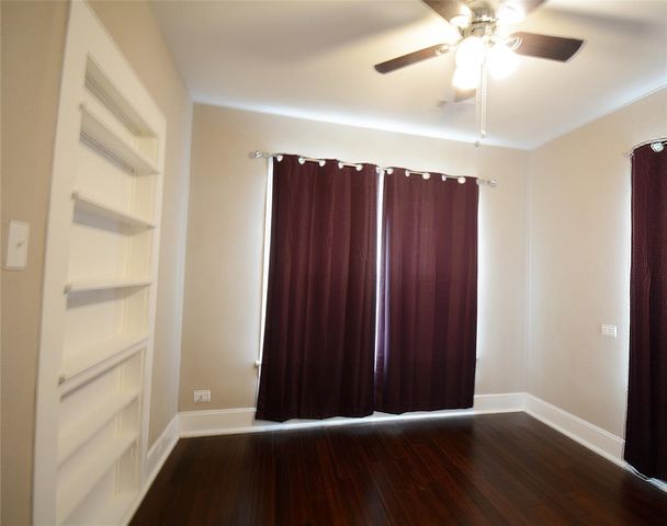 407 N Chappell Hill Street, Brenham, TX 77833