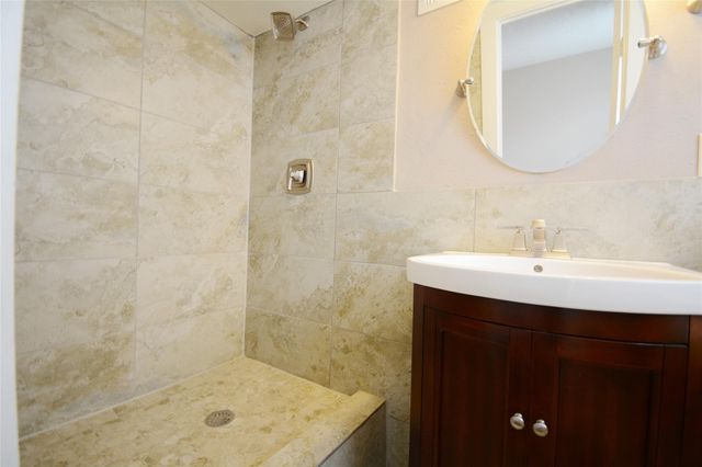 407 N Chappell Hill Street, Brenham, TX 77833