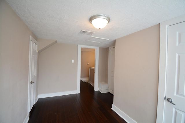 407 N Chappell Hill Street, Brenham, TX 77833