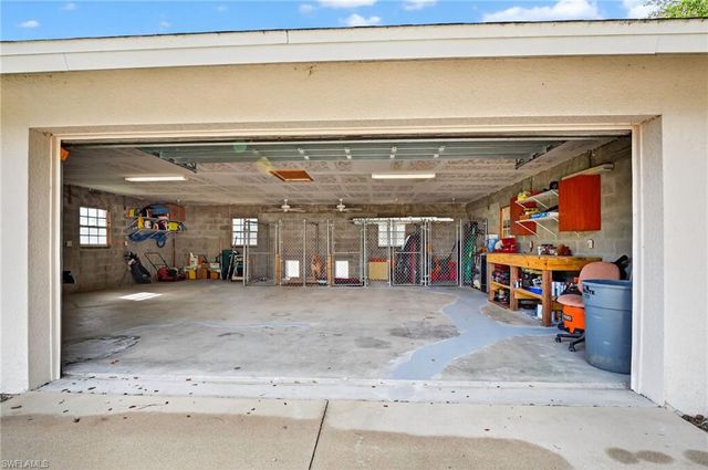 3886 24th AVE SE, Naples, FL 34117