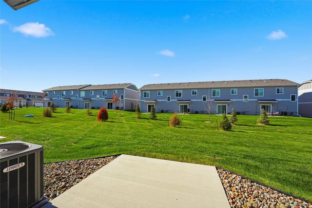 230 NW Waverly Drive, Waukee, IA 50263