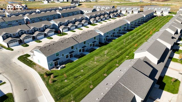 230 NW Waverly Drive, Waukee, IA 50263