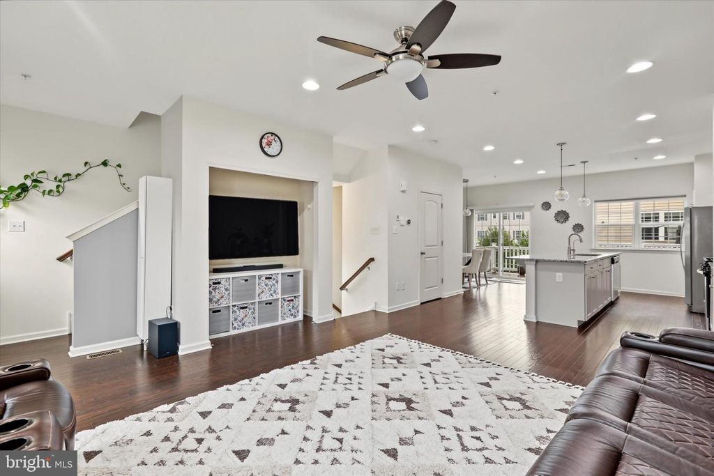 154 MERCER CT, Fairless Hills, PA 19030 — photo 3