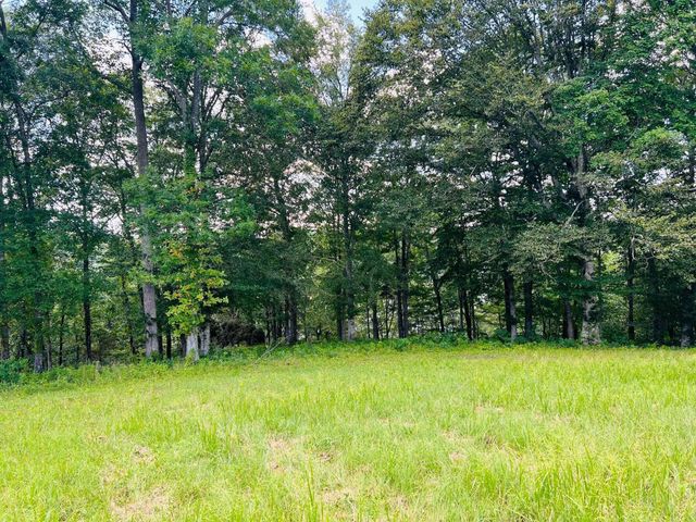 112 Carson Lane, Russell Springs, KY 42642