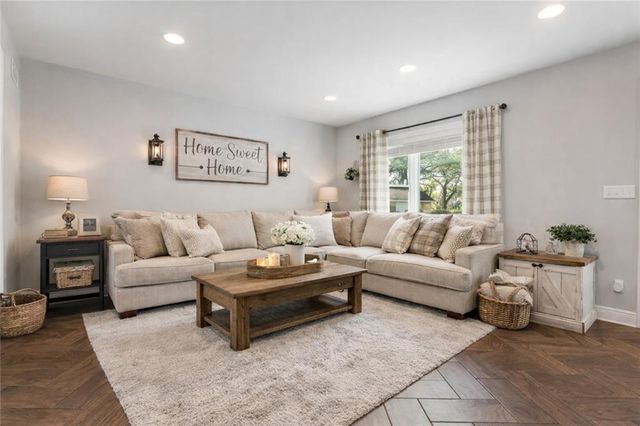 13001 Shady Drive, Grand Bay, AL 36541