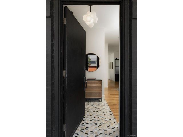534 W 4th Ave, Denver, CO 80223