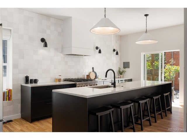534 W 4th Ave, Denver, CO 80223