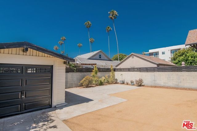 4530 W Washington Boulevard, Los Angeles, CA 90016