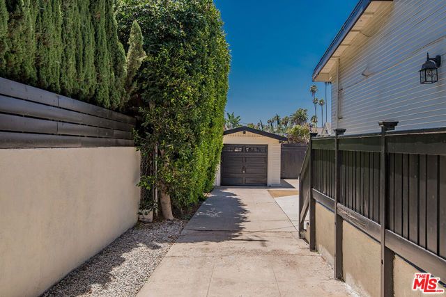 4530 W Washington Boulevard, Los Angeles, CA 90016