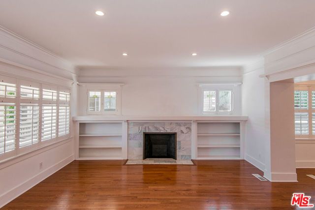 4530 W Washington Boulevard, Los Angeles, CA 90016