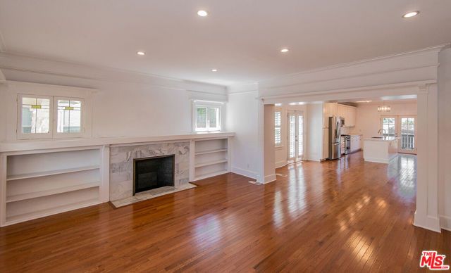 4530 W Washington Boulevard, Los Angeles, CA 90016