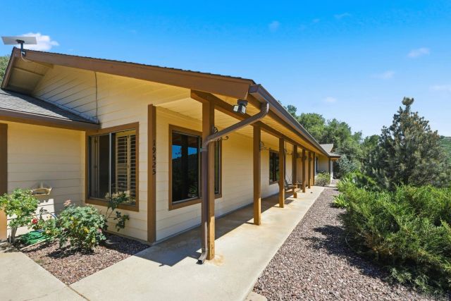 19525 Casner Rd, Ramona, CA 92065