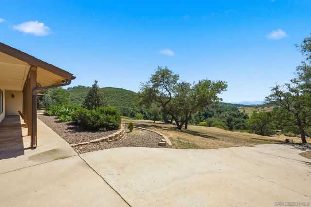 19525 Casner Rd, Ramona, CA 92065