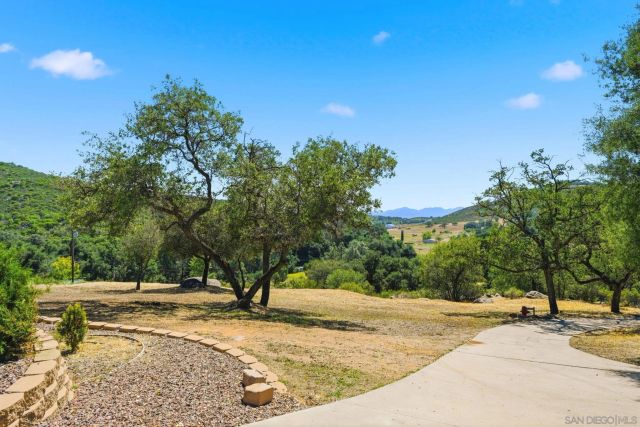 19525 Casner Rd, Ramona, CA 92065