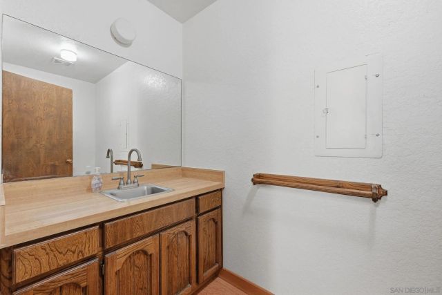 19525 Casner Rd, Ramona, CA 92065
