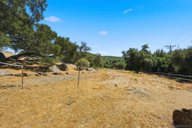 19525 Casner Rd, Ramona, CA 92065