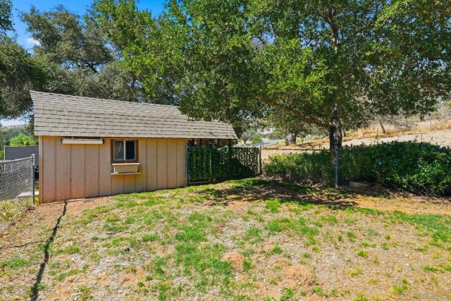 19525 Casner Rd, Ramona, CA 92065