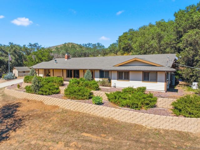 19525 Casner Rd, Ramona, CA 92065