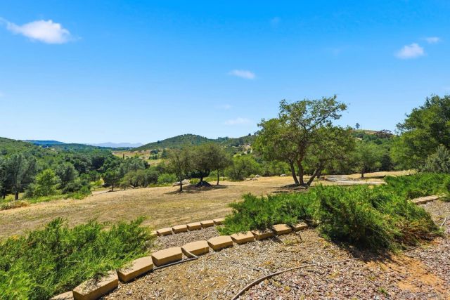19525 Casner Rd, Ramona, CA 92065