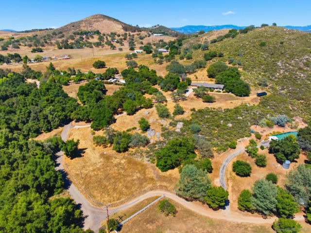 19525 Casner Rd, Ramona, CA 92065