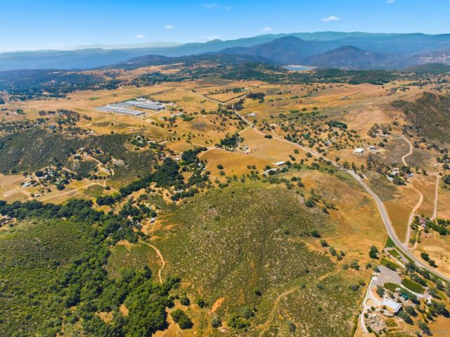 19525 Casner Rd, Ramona, CA 92065