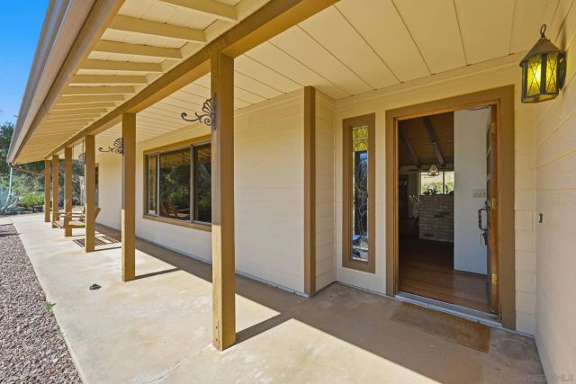 19525 Casner Rd, Ramona, CA 92065