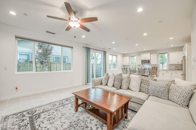 849 Livio Way, Madera, CA 93636