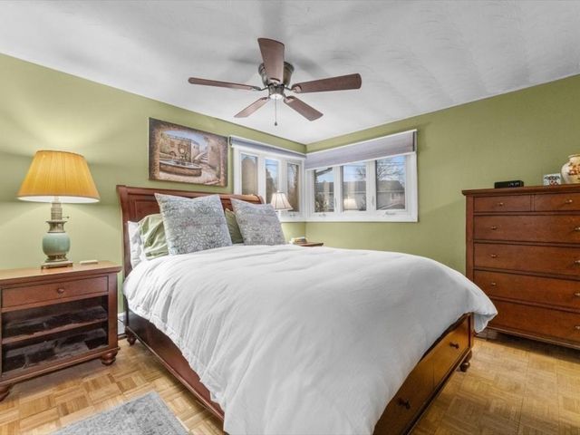 15 Rosslare Rd, Framingham, MA 01701